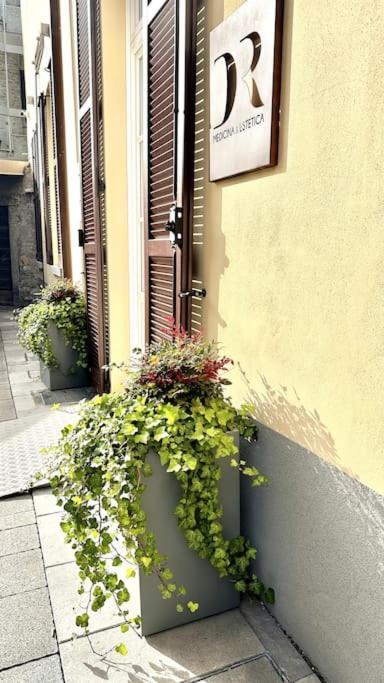 Duomo Modern Loft 100Mt From Duomo And Lake كومو المظهر الخارجي الصورة